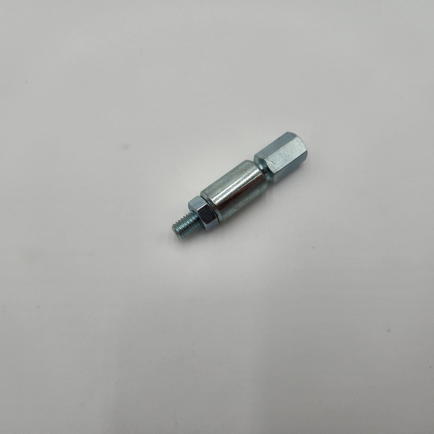 0000 890 2201